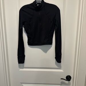 Lululemon define crop jacket. Black. Size 2